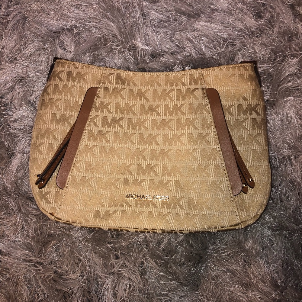 Michael Kors purse